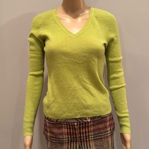 White+Warren cashmere v-neck Size: Small